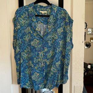 Fun paisley button up with cap/crop sleeves